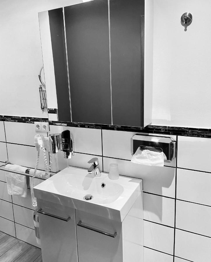 Landgasthaus Alter Posthof Halsenbach Esterno foto